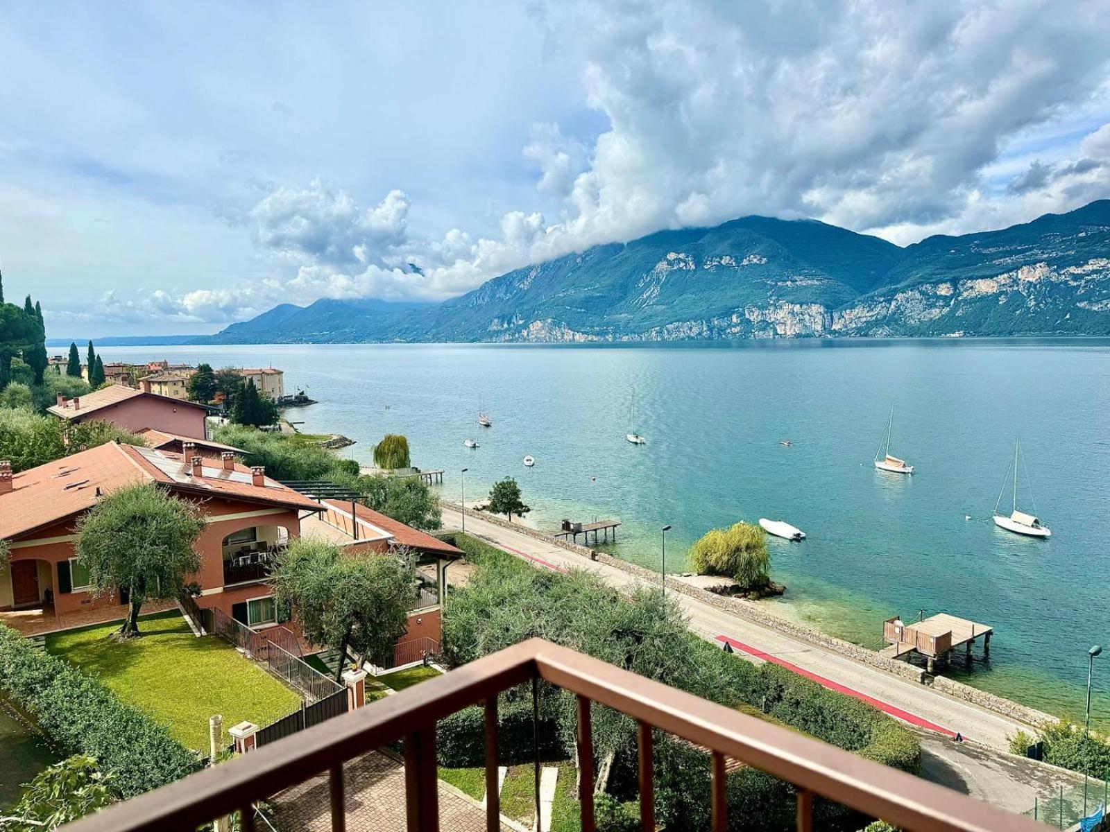 Monja Village Brenzone sul Garda Exterior photo
